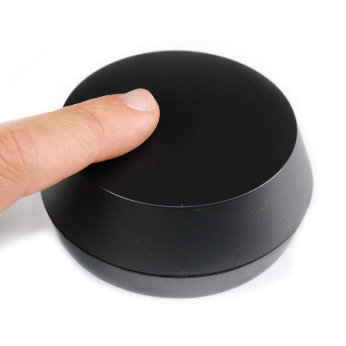 TC Strata Base valaisin painojalalla - Musta